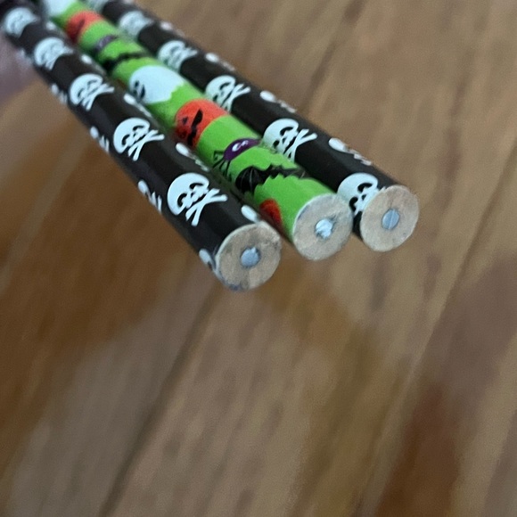 Set of Three (3) New Vintage Halloween Pencils Skull Ghost Pumpkin - Picture 4 of 5